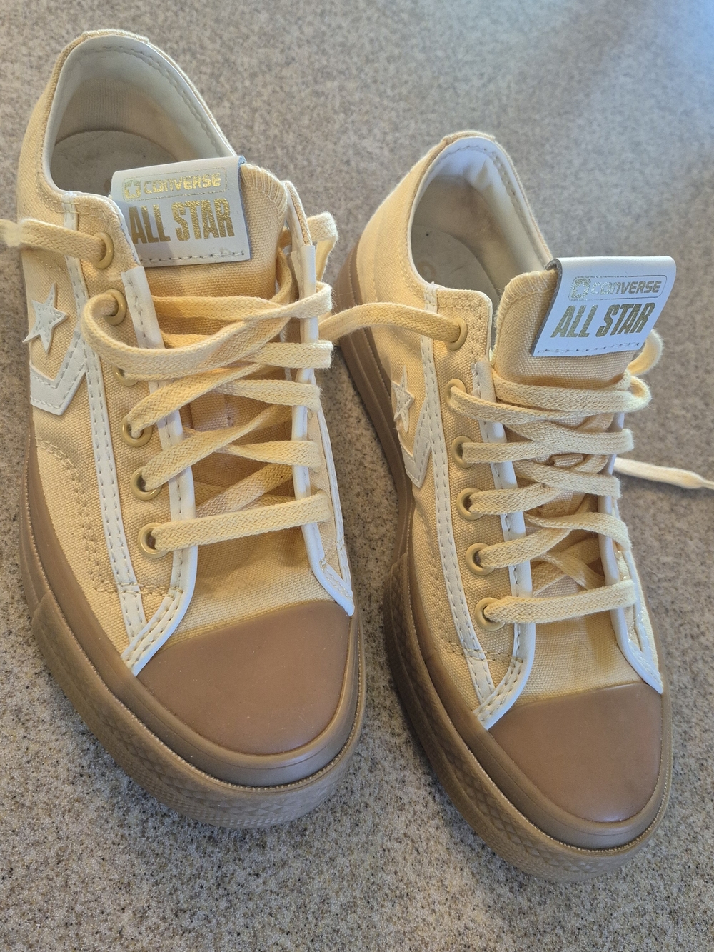 Converse Big Kids All Star Low-Top Sneakers in Pale Yellow Size 4